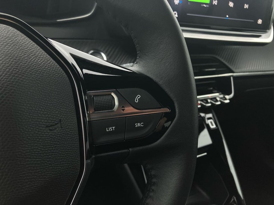 Peugeot e-2008 50 Allure 5d