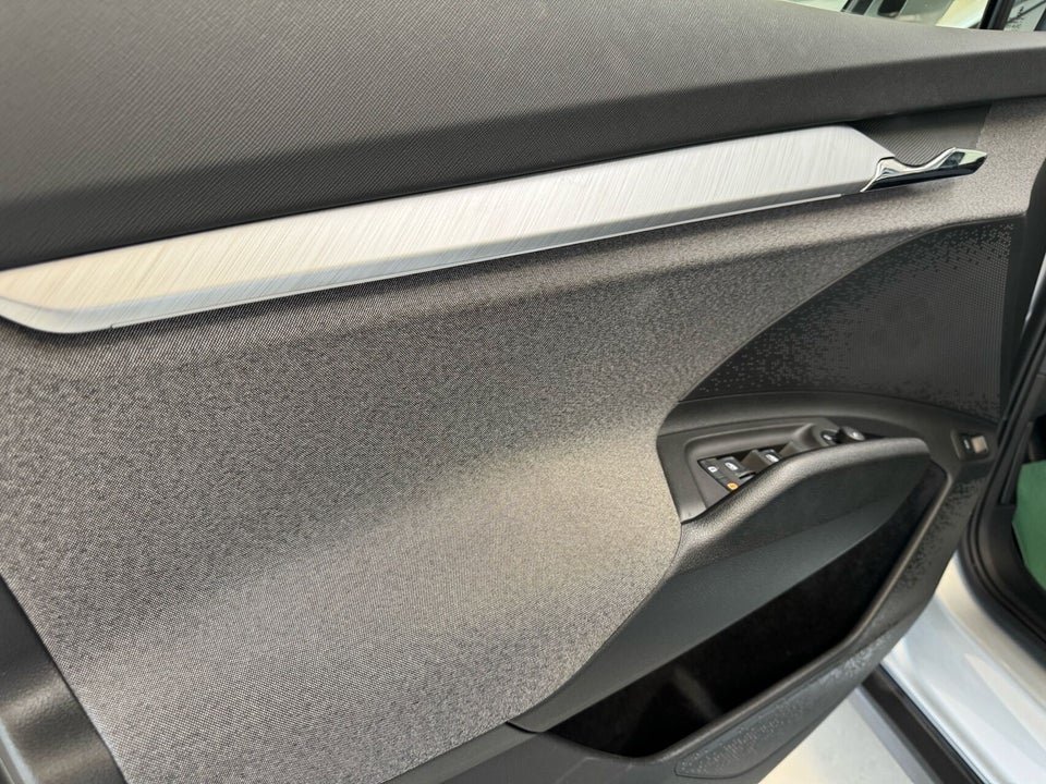 Skoda Enyaq 60 iV Premium 5d