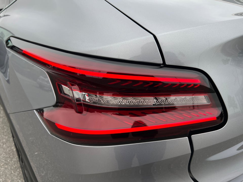 Citroën ë-C4 X 50 Shine 4d
