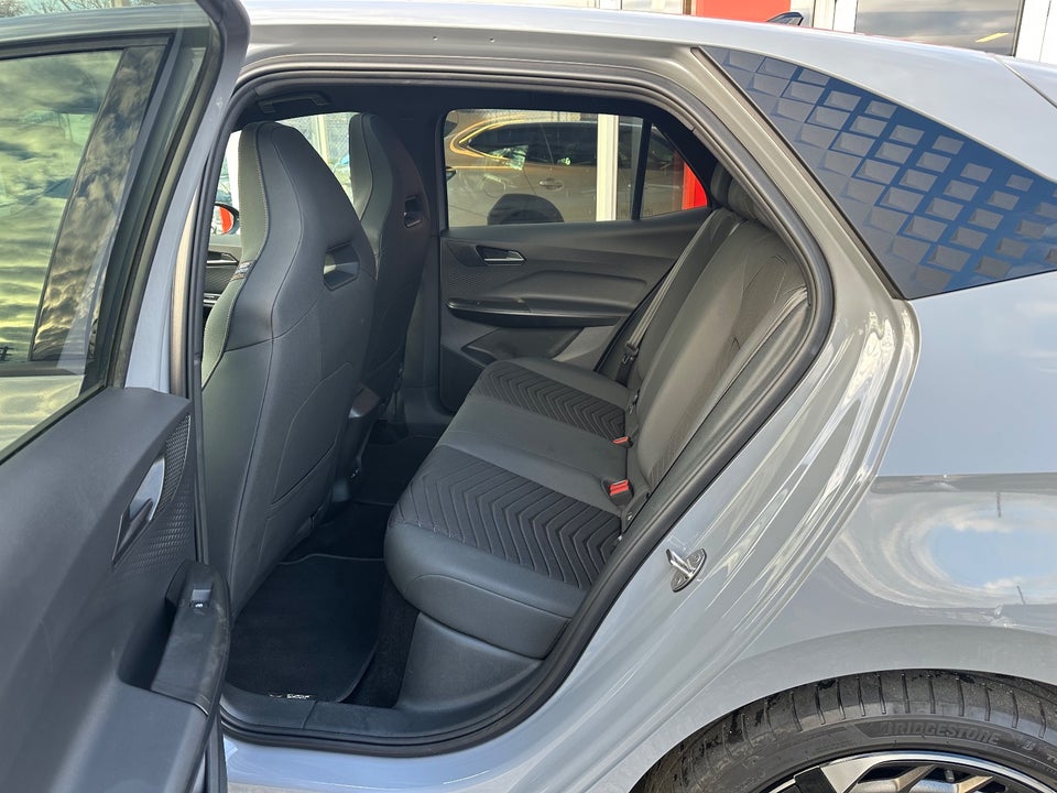 Cupra Born 77 Pasión 5d