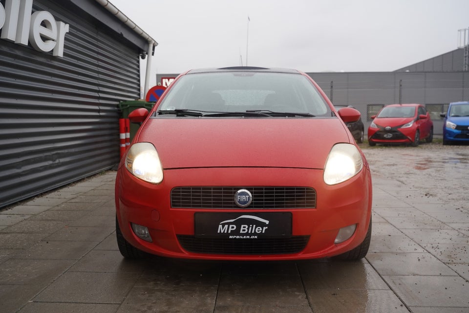 Fiat Grande Punto 1,4 16V Dynamic 5d