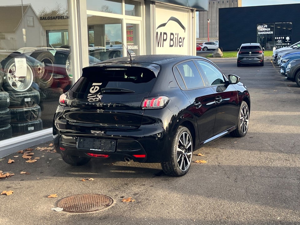 Peugeot 208 1,2 PureTech 100 Black Selection EAT8 5d