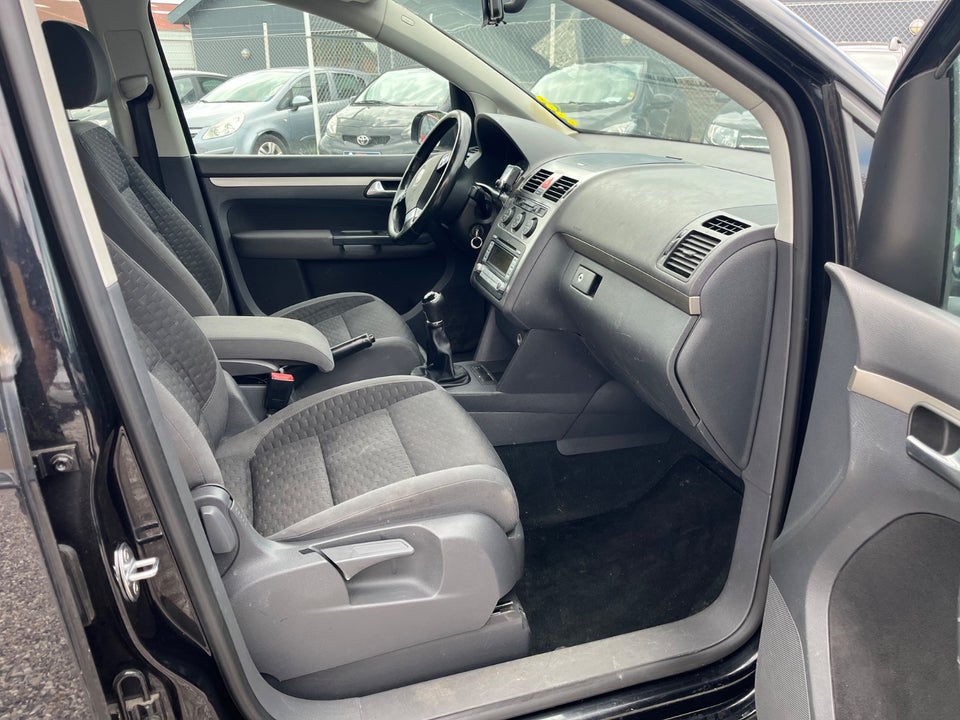 VW Touran 1,4 TSi 140 Trendline 7prs 5d