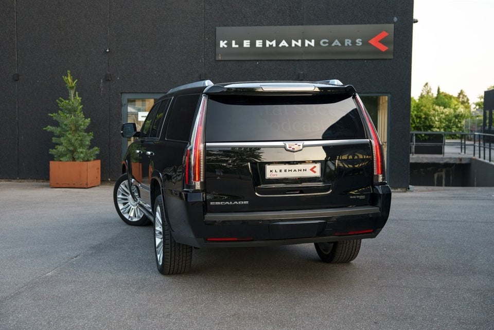 Cadillac Escalade 6,2 V8 ESV Platinum aut. 7prs 5d