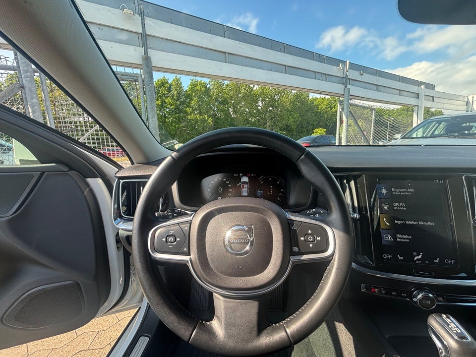 Volvo V60 2,0 D4 190 Momentum aut. 5d