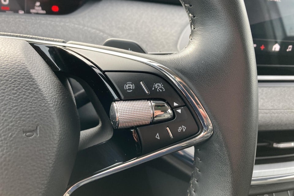 Skoda Enyaq 50 iV 5d