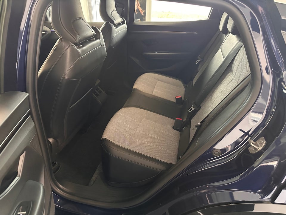 Renault Megane E-Tech 60 Techno 5d