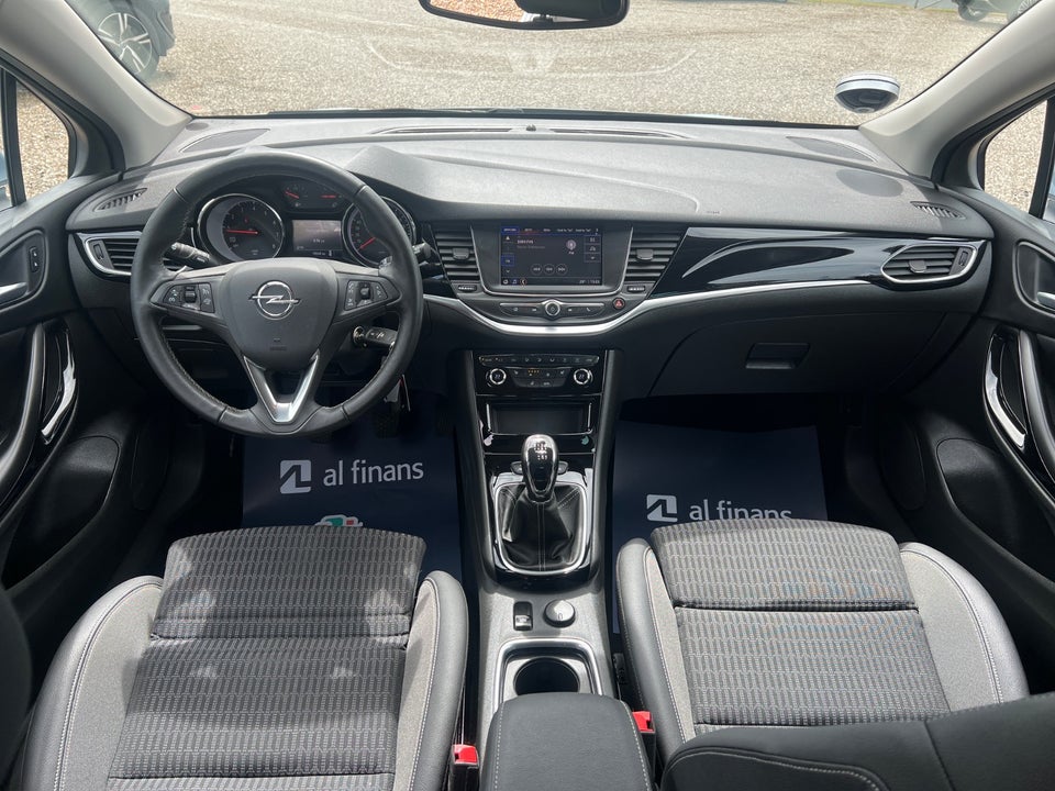 Opel Astra 1,2 T 110 Elegance 5d