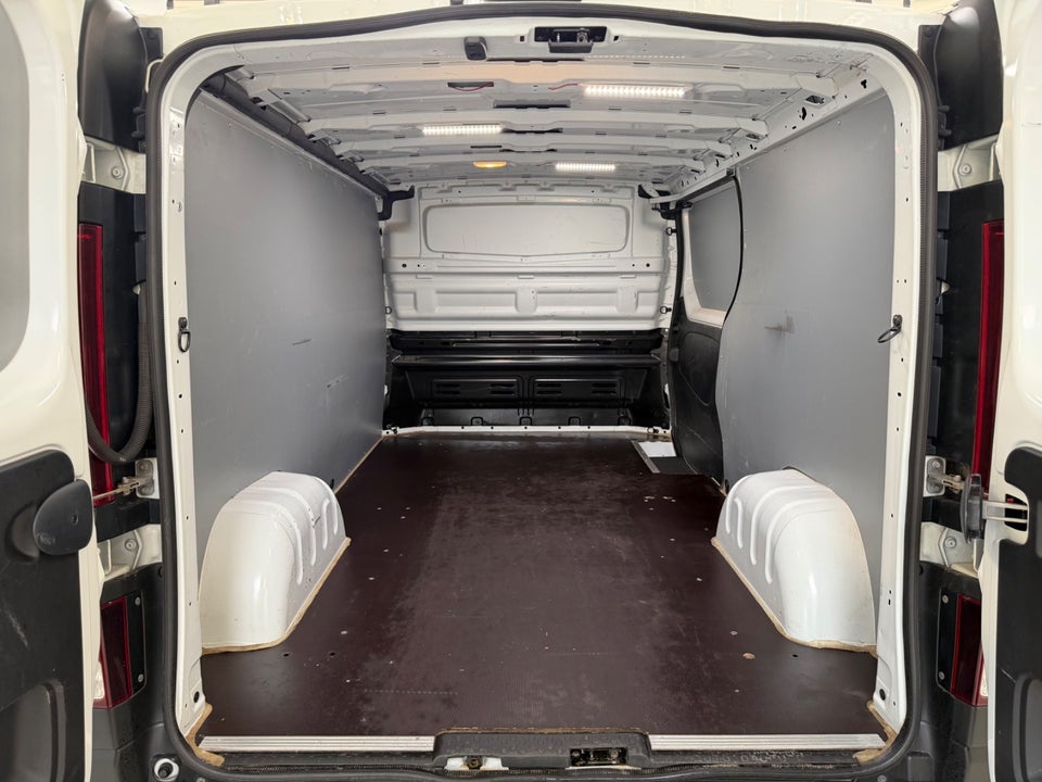 Renault Trafic T29 2,0 dCi 120 L2H1