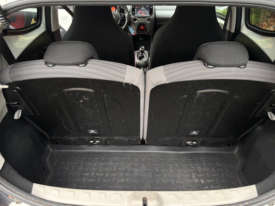 Toyota Aygo 1,0 VVT-i x-sky x-shift 5d