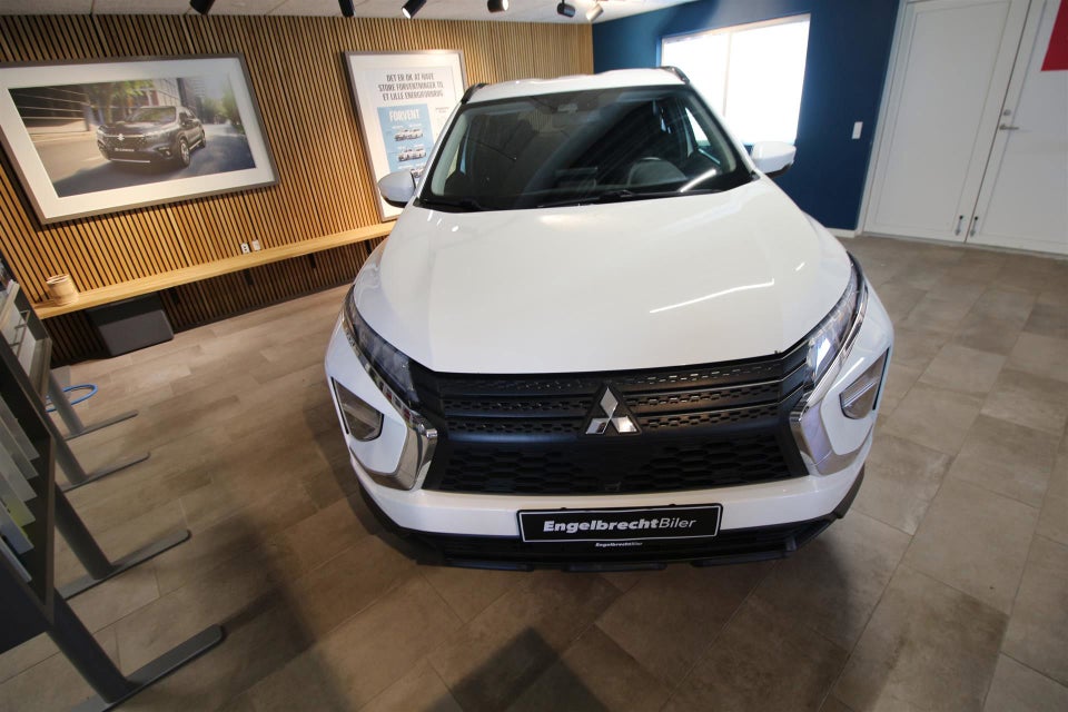 Mitsubishi Eclipse Cross 2,4 PHEV Intense CVT 4WD 5d