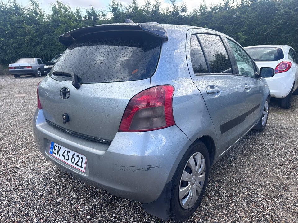 Toyota Yaris 1,4 D-4D Luna 5d