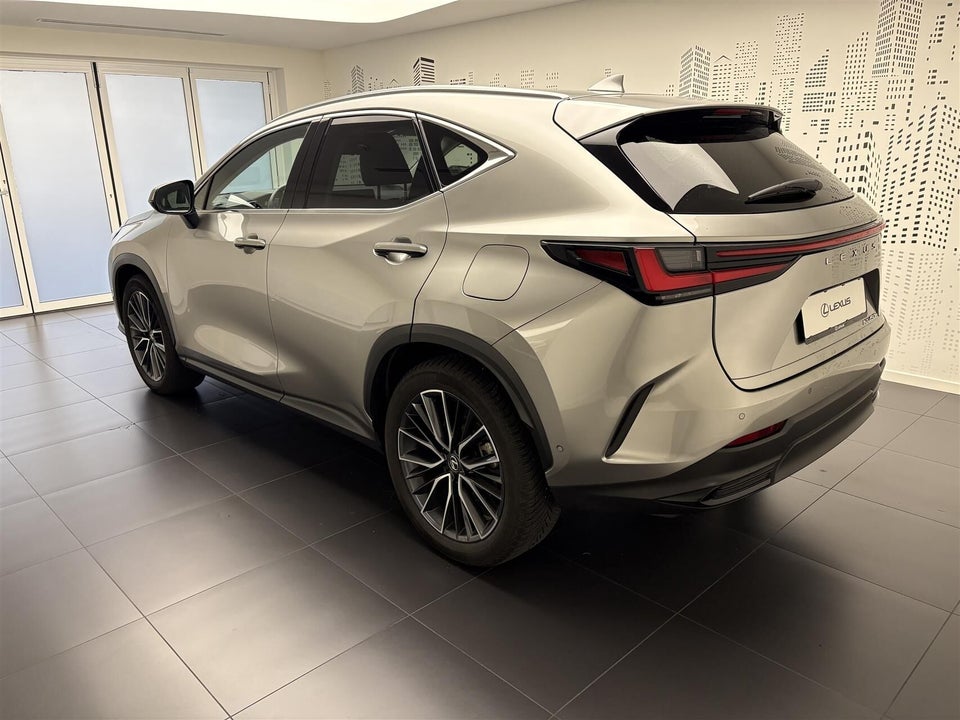 Lexus NX450h+ 2,5 Luxury aut. AWD 5d