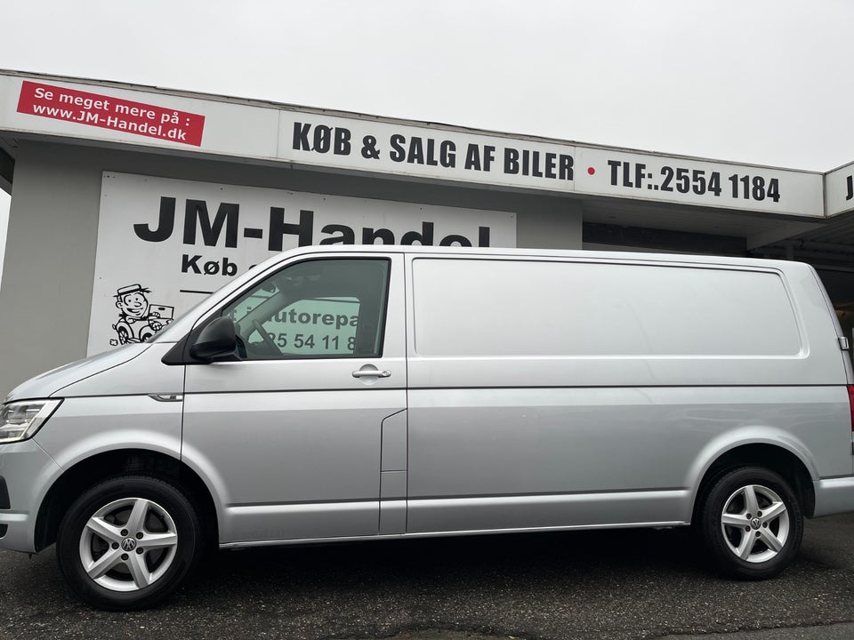 VW Transporter 2,0 TDi 150 Kassevogn DSG lang