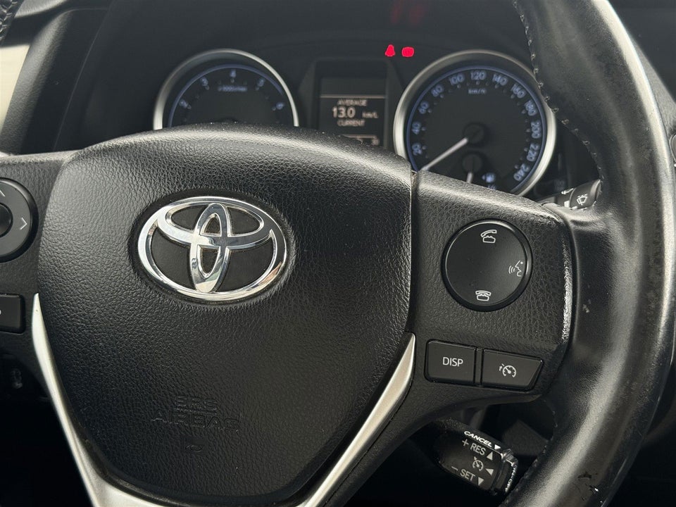 Toyota Auris 1,6 T2 Touring Sports 5d