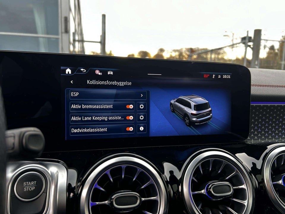 Mercedes EQB300 AMG Line 4Matic 5d