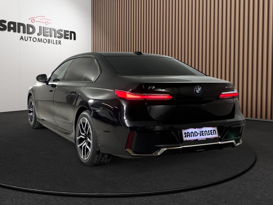 BMW i7 eDrive50 M-Sport 4d
