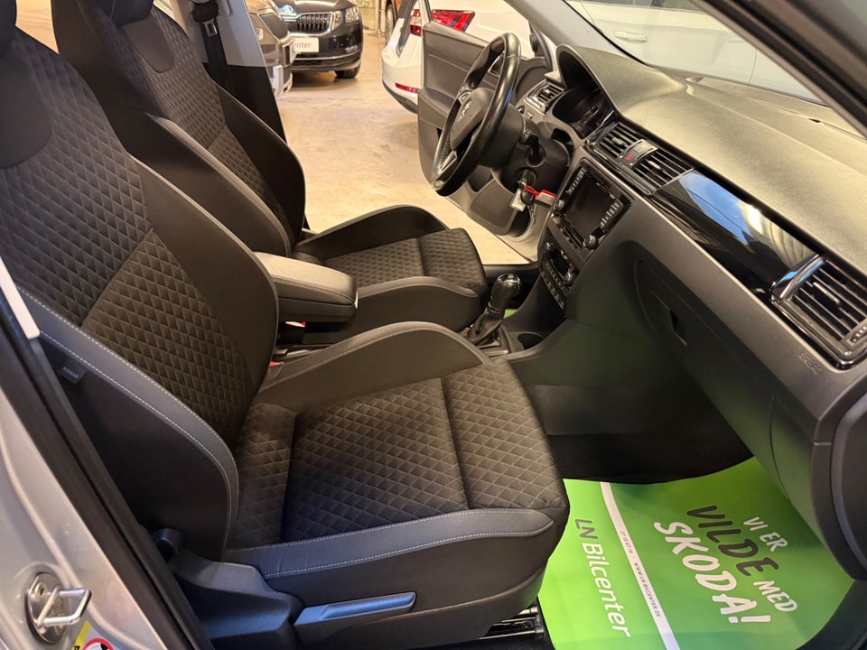 Skoda Rapid 1,4 TSi 125 Ambition Spaceback DSG 5d