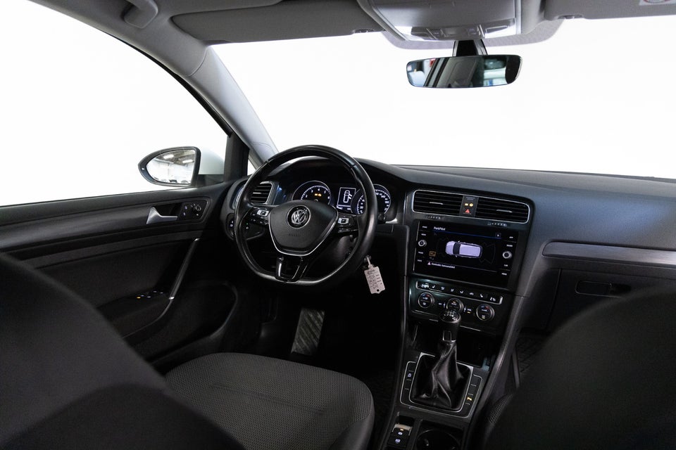 VW Golf VII 1,0 TSi 110 Comfortline Variant 5d