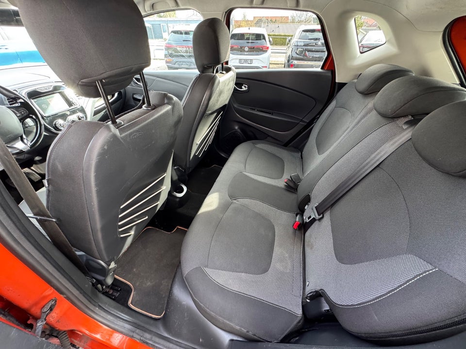 Renault Captur 0,9 TCe 90 Expression 5d