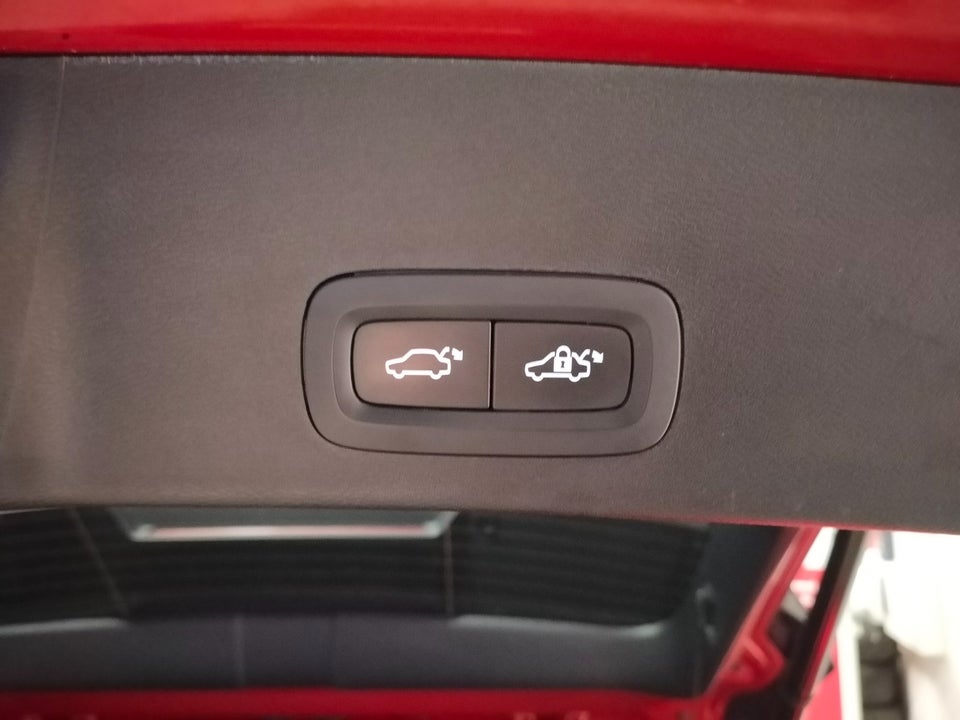 Volvo XC40 P6 ReCharge Ultimate 5d