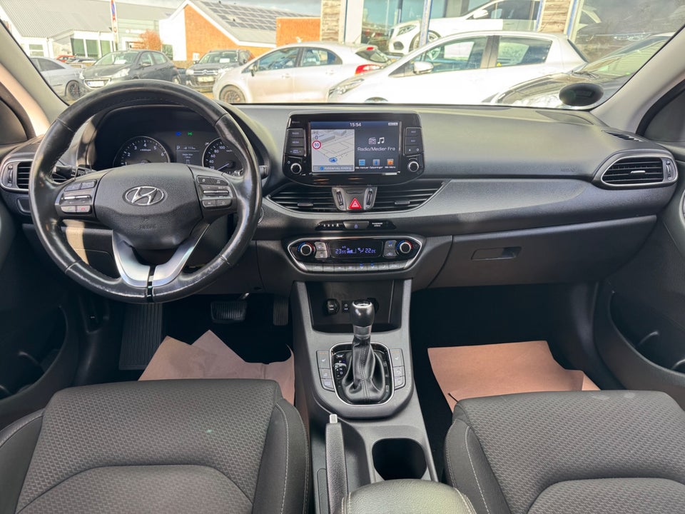 Hyundai i30 1,4 T-GDi Premium Fastback DCT 5d