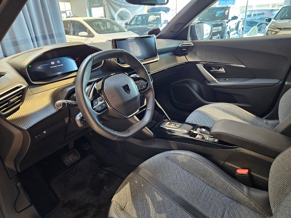 Peugeot 2008 1,2 PureTech 130 Allure EAT8 5d