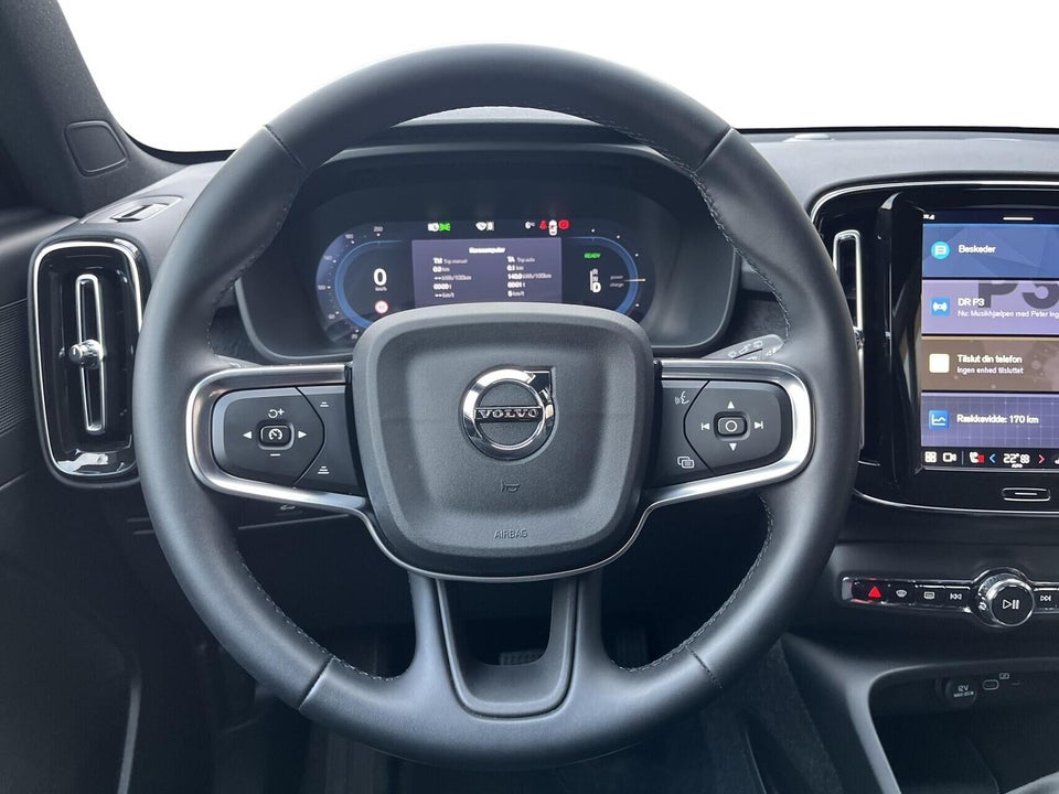 Volvo EX40 Extended Range Plus 5d