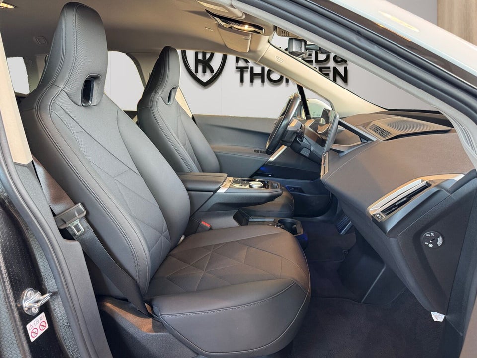 BMW iX xDrive40 Sport 5d