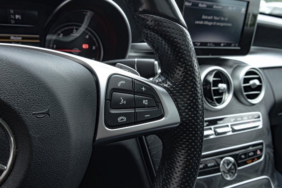 Mercedes C220 d 2,2 AMG Line stc. aut. 5d