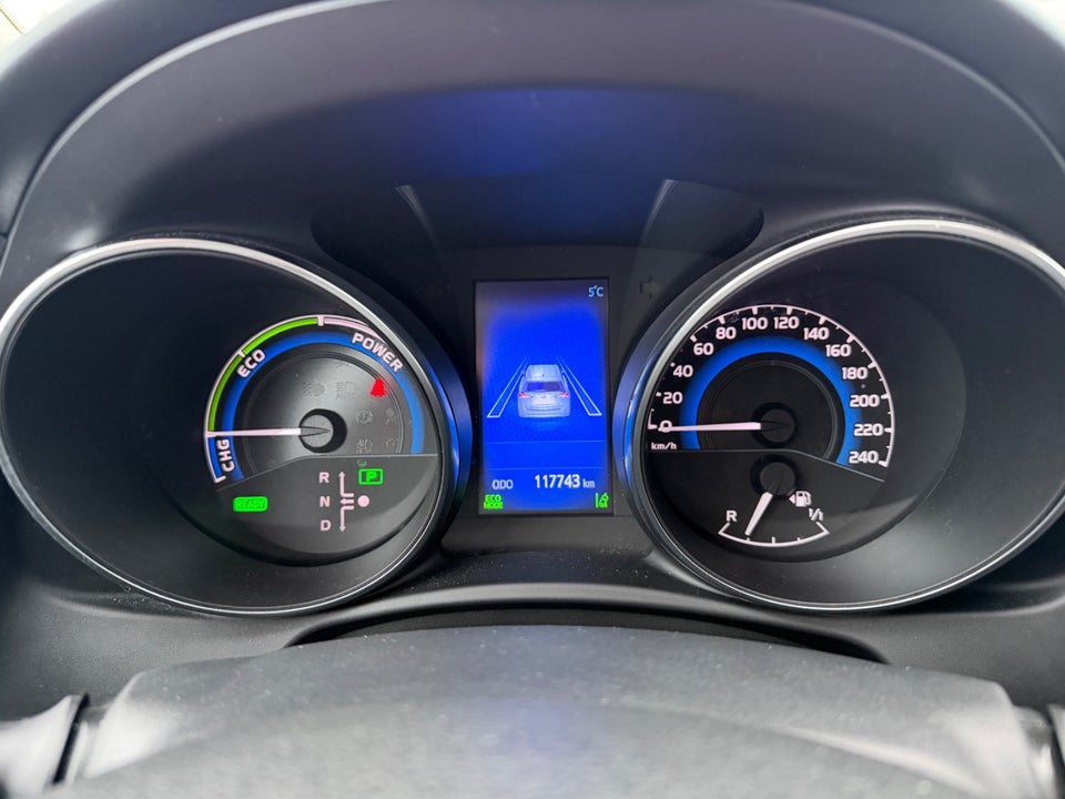 Toyota Auris 1,8 Hybrid H2 Comfort Touring Sports CVT 5d