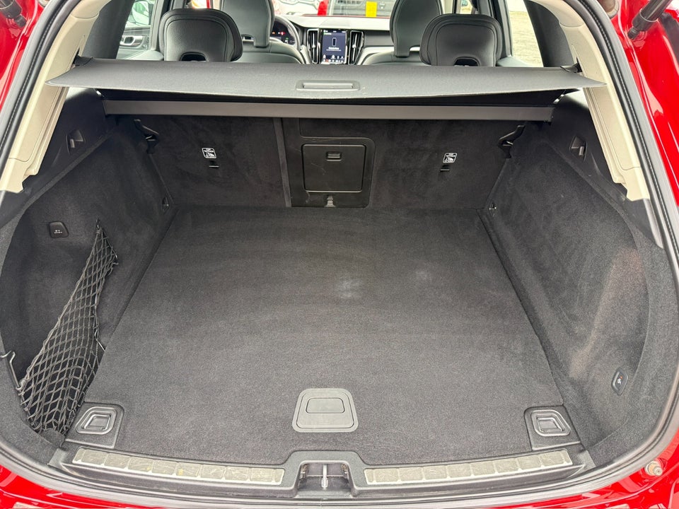 Volvo XC60 2,0 T6 ReCharge Plus Dark aut. AWD 5d