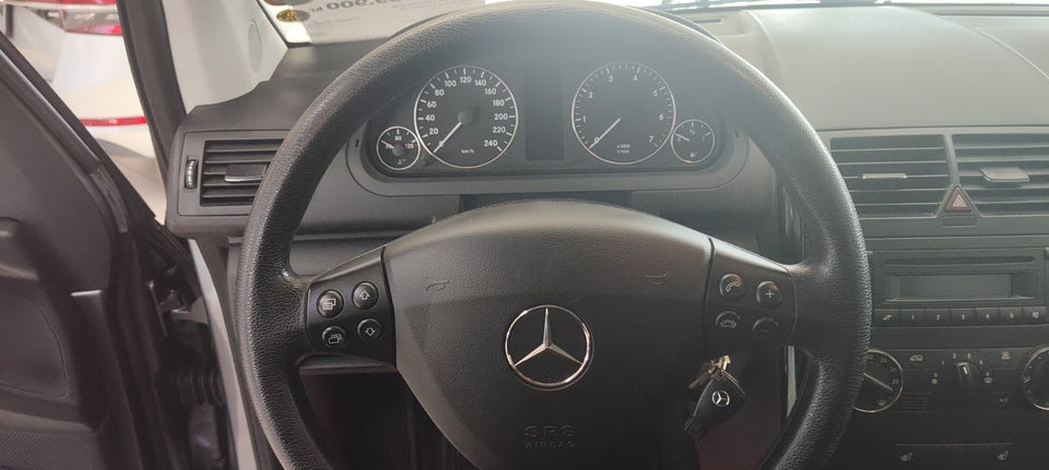 Mercedes A150 1,5 Classic 5d