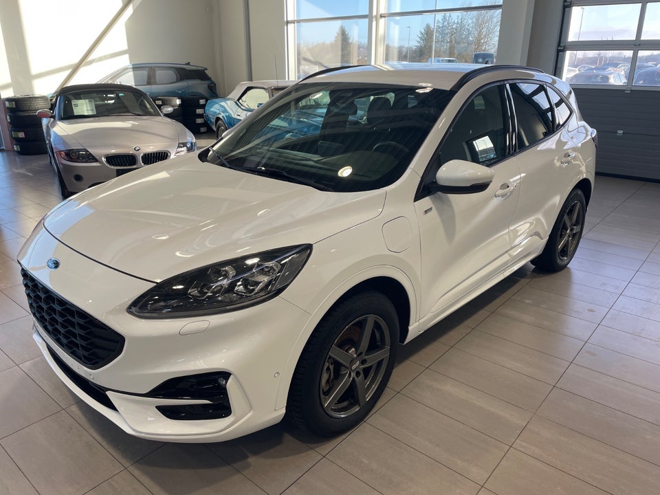 Ford Kuga 2,5 PHEV ST-Line X CVT 5d