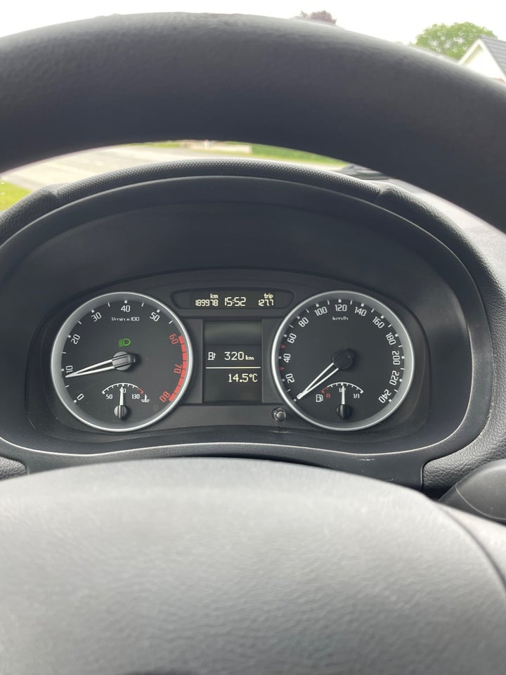 Skoda Fabia 1,4 16V Ambiente 5d