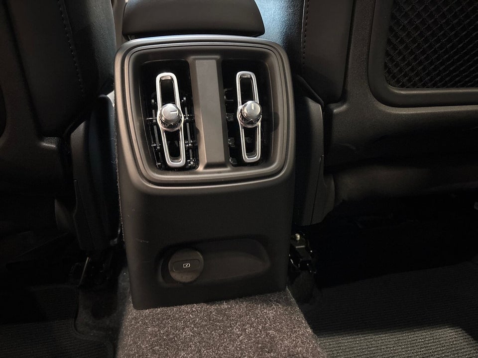 Volvo XC40 P6 ReCharge Plus 5d