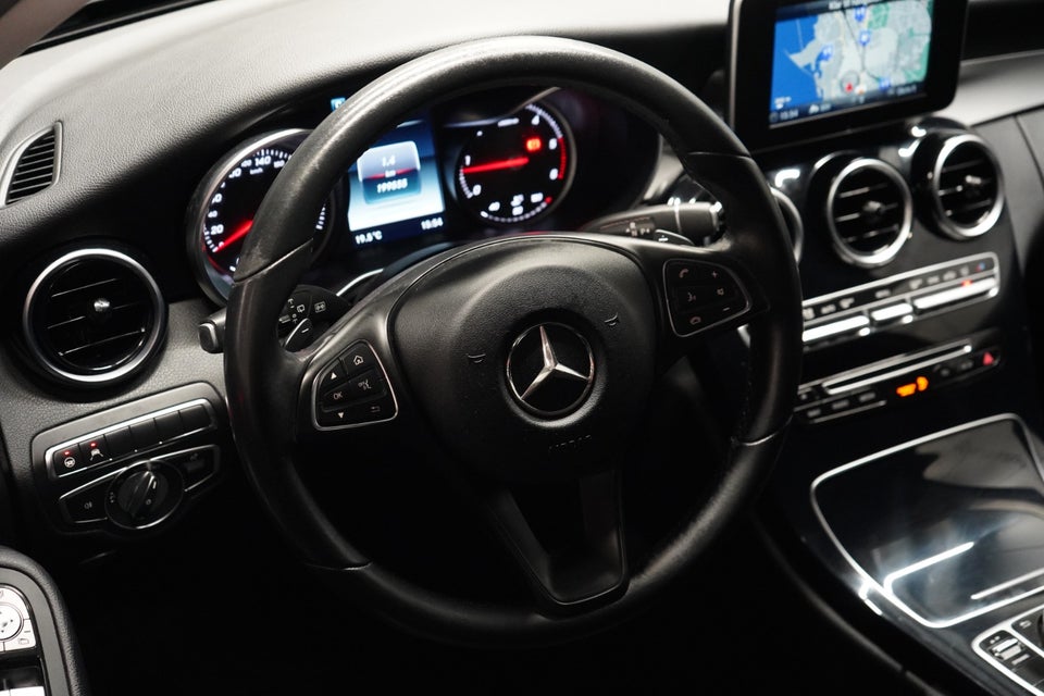 Mercedes C220 d 2,2 AMG Line stc. aut. 5d