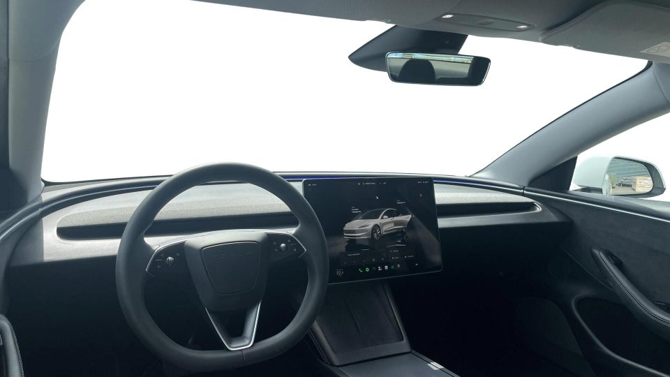 Tesla Model 3 Long Range AWD 4d