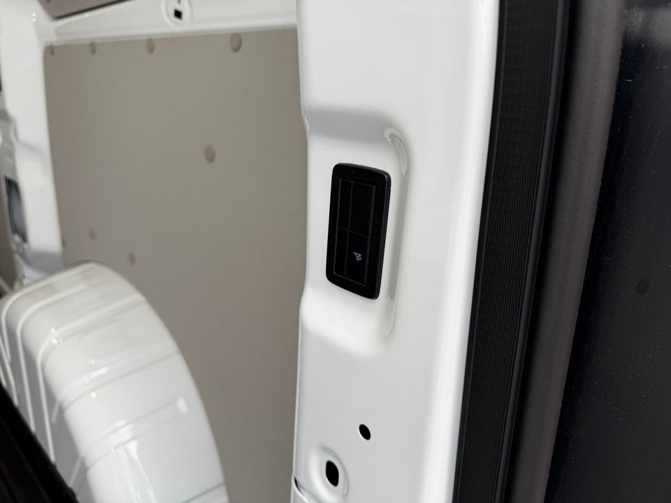 Ford E-Transit Custom 320 L1 64 Limited