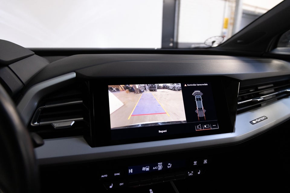 Audi Q4 e-tron 40 S-line Sportback 5d