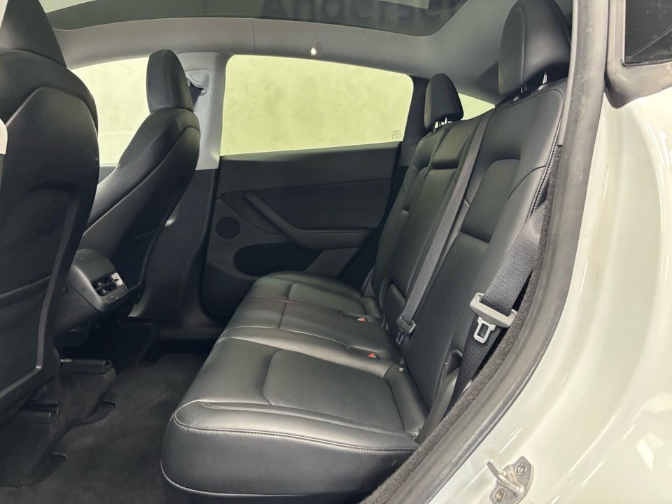 Tesla Model Y RWD 5d