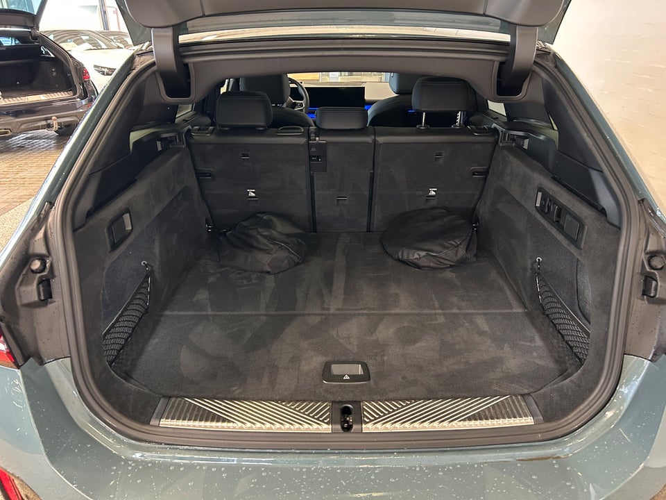 BMW i5 eDrive40 Touring Fully Charged 5d