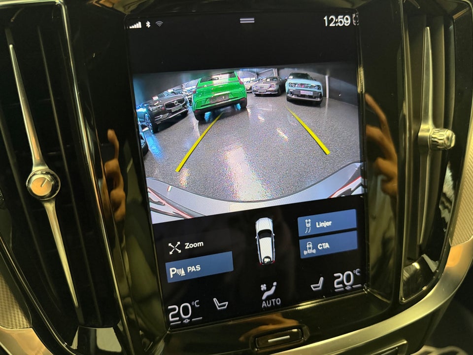 Volvo V60 2,0 B4 197 R-Design aut. 5d 2021 — billede 16 af 18