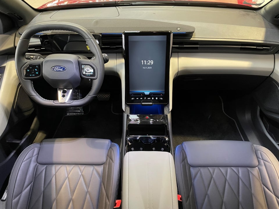 Ford Capri 82 Premium Extended Range 5d