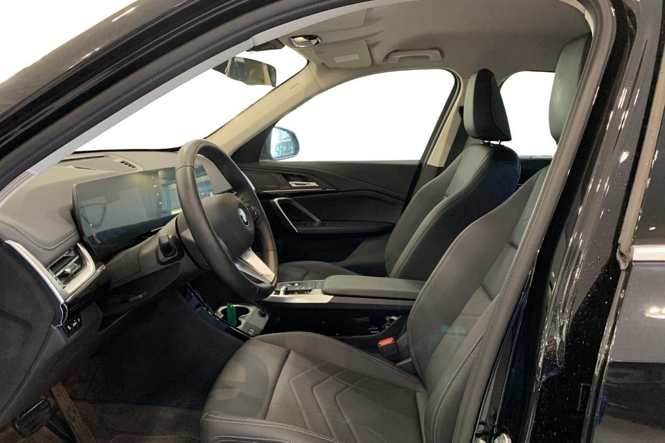 BMW iX1 eDrive20 X-Line 5d