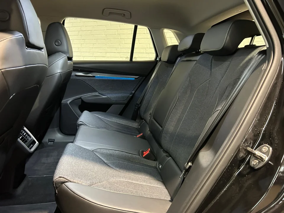 Skoda Elroq 85 iV Loft 5d