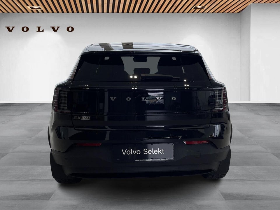 Volvo EX30 Extended Range Plus 5d