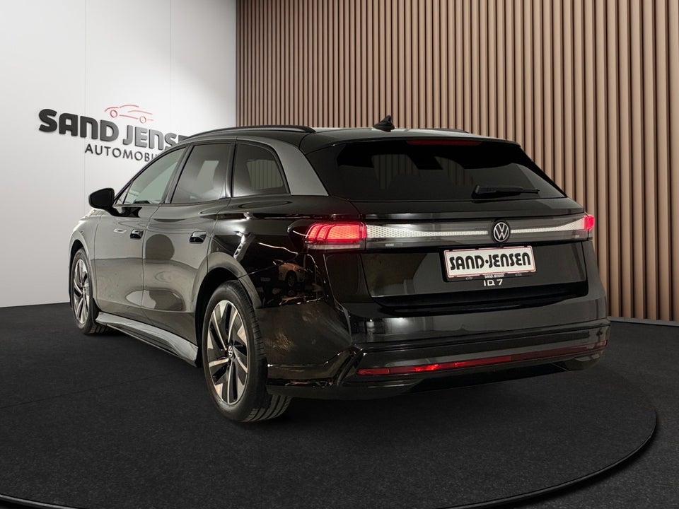 VW ID.7 77 Style Tourer 5d