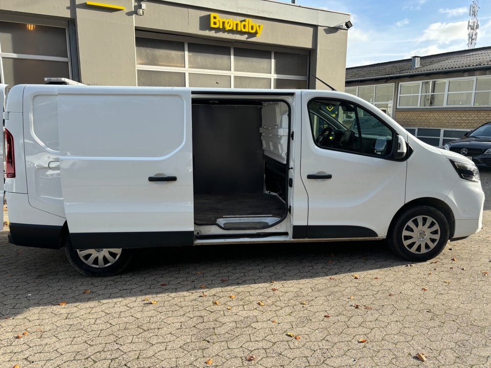 Nissan Primastar 2,0 dCi 150 L2H1 Tekna DCT Van