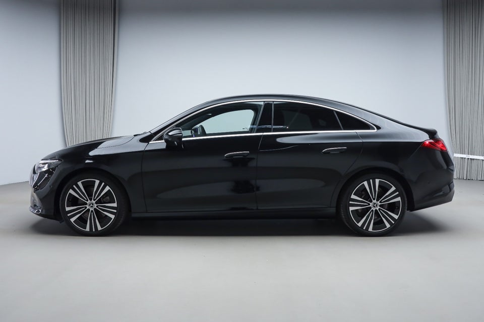 Mercedes CLA350 EQ Progressive Premium 4Matic 4d
